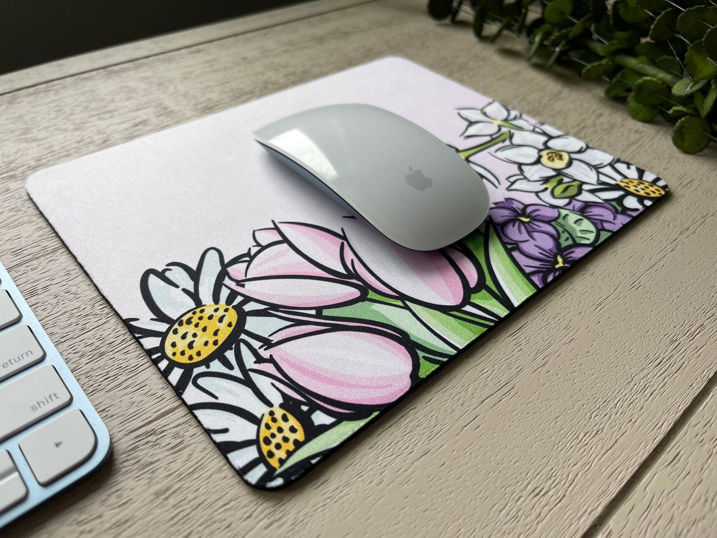 Pink and White Floral Mouse Pad